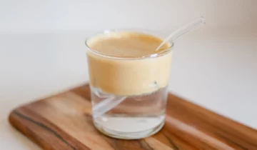 Frühlingskaffee-Rezept: Floating Espresso Tonic!