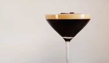 Espresso martini: recipe, tips and variations